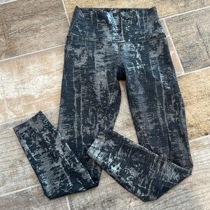 Lululemon Wunder Under Hi-Rise Tight Brindle Foil Size 4 Gray Silver Luxtreme